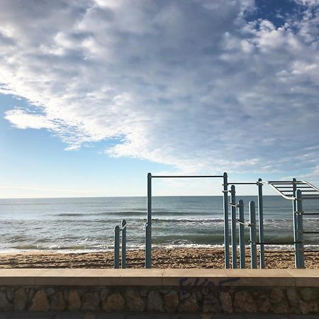 Lovely Seaside Apartment In Front Of Calafell Beach And Cunit Beach Segur de Calafell Buitenkant foto
