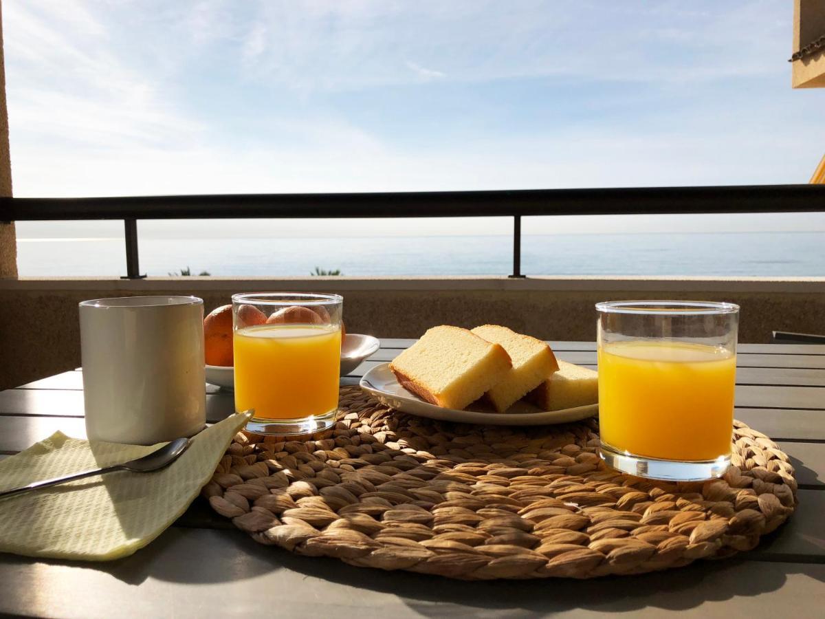Lovely Seaside Apartment In Front Of Calafell Beach And Cunit Beach Segur de Calafell Buitenkant foto
