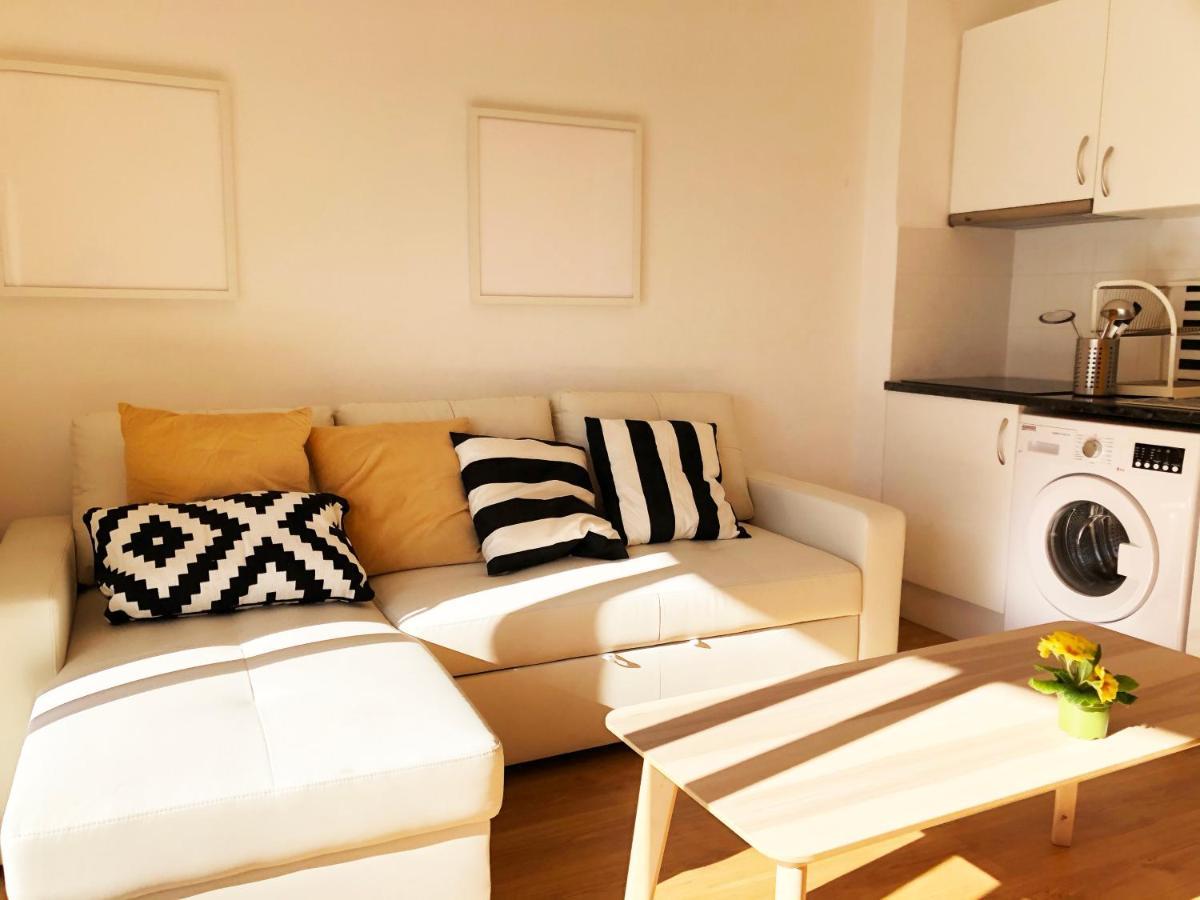 Lovely Seaside Apartment In Front Of Calafell Beach And Cunit Beach Segur de Calafell Buitenkant foto
