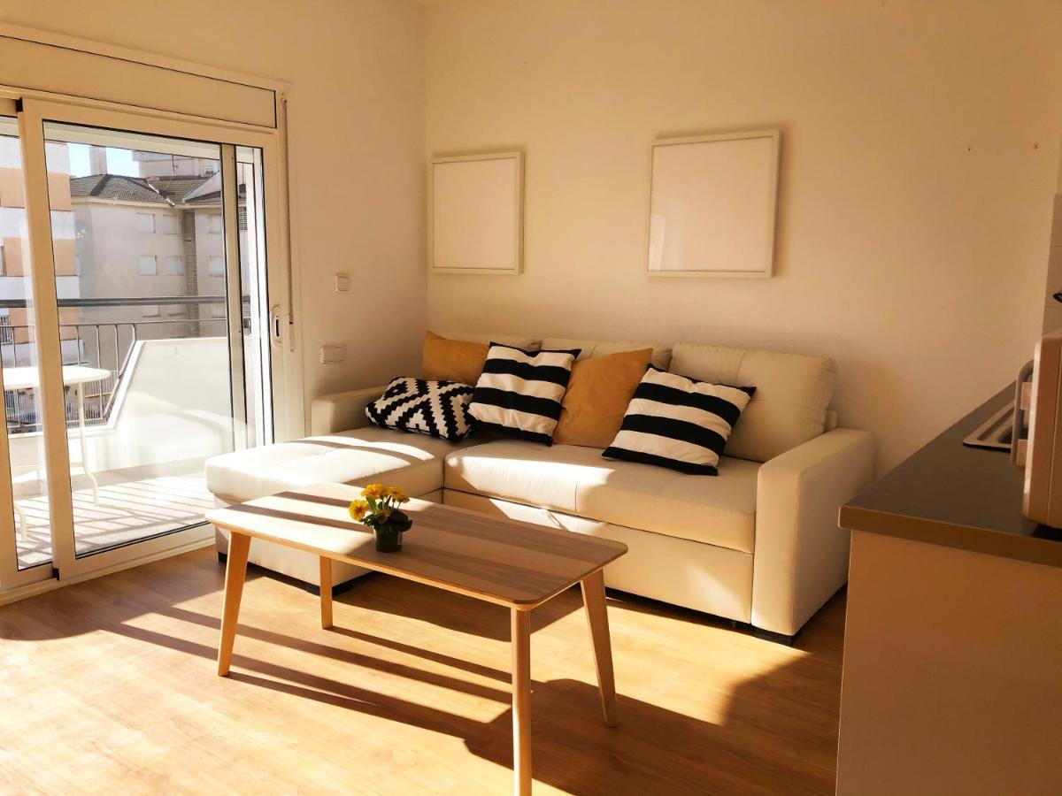 Lovely Seaside Apartment In Front Of Calafell Beach And Cunit Beach Segur de Calafell Buitenkant foto